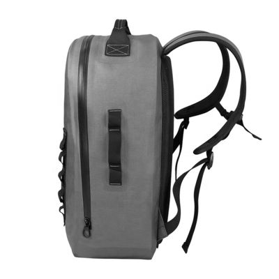 Mochila de caminhada confortável à prova d'água 25L para pesca na praia