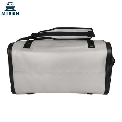 Mochila repelente de água resistente 840D material TPU para turismo ao ar livre ODM